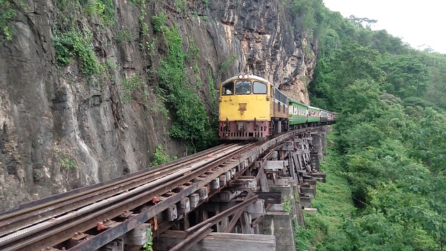 ทางรถไฟสายมรณะ ถ้ำกระแซ กาญจนบุรี